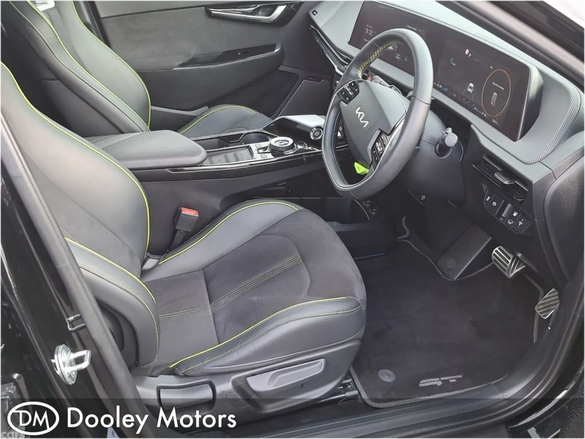 Kia EV6 MPV, Electric, 2024, Black