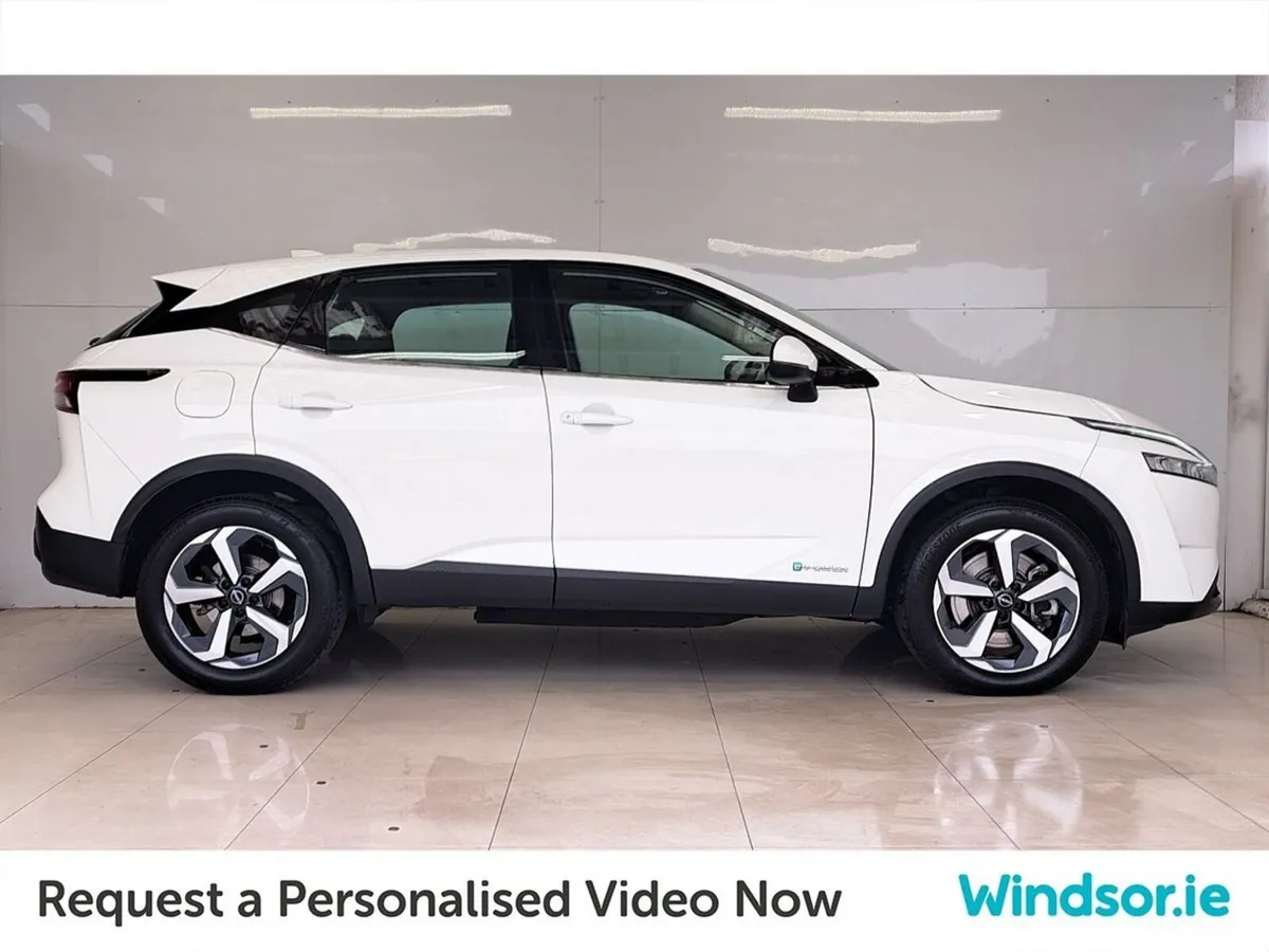 Nissan Qashqai SUV, Petrol Hybrid, 2024, White