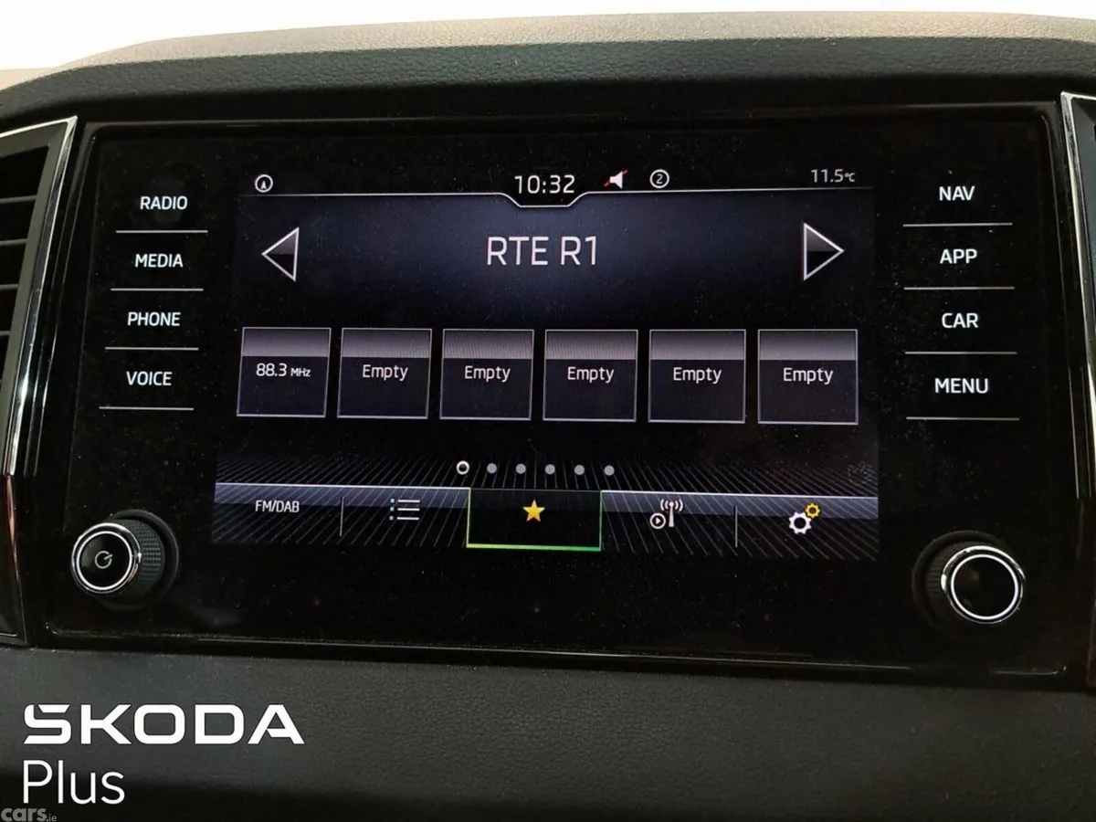 Skoda Karoq Estate, Petrol, 2022, Grey