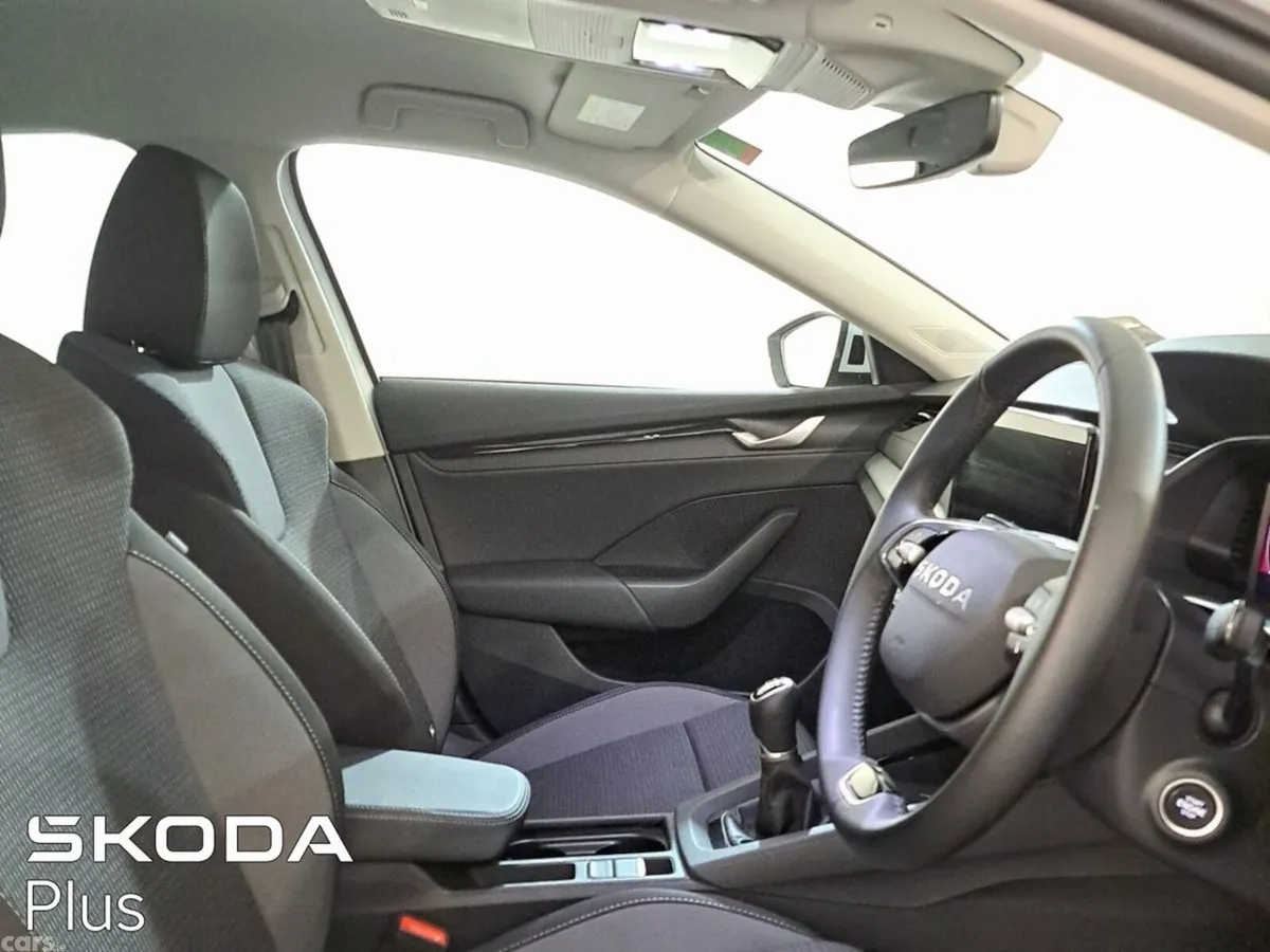 Skoda Octavia Saloon, Diesel, 2026, White