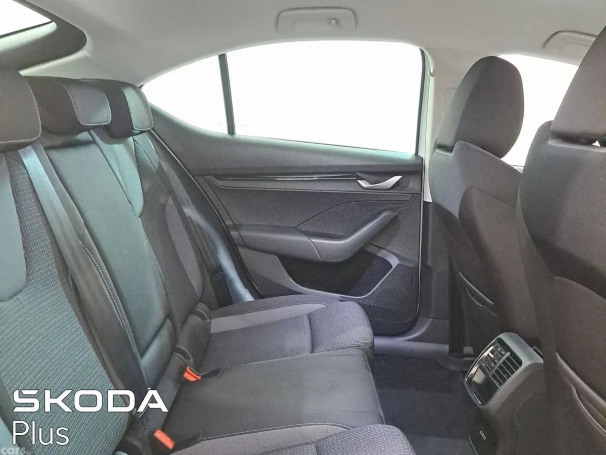 Skoda Octavia Saloon, Diesel, 2026, White