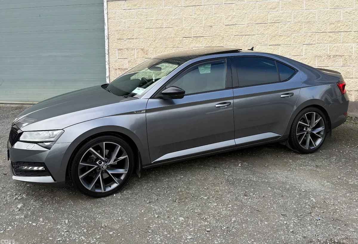 Skoda Superb Saloon, Diesel, 2023, Grey