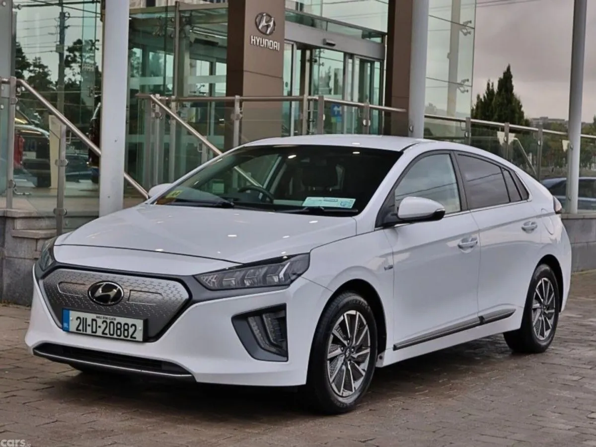 Hyundai IONIQ Hatchback, Electric, 2021, White
