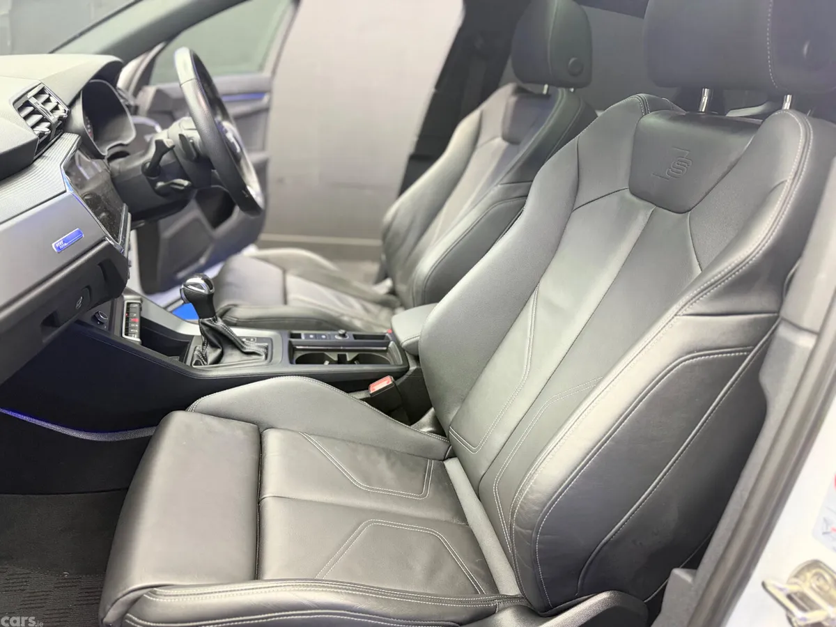 Audi Q3 SUV, Petrol Hybrid, 2023, White