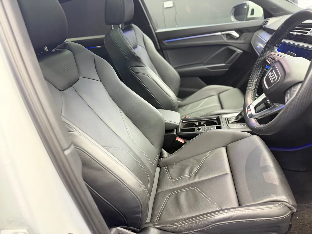 Audi Q3 SUV, Petrol Hybrid, 2023, White