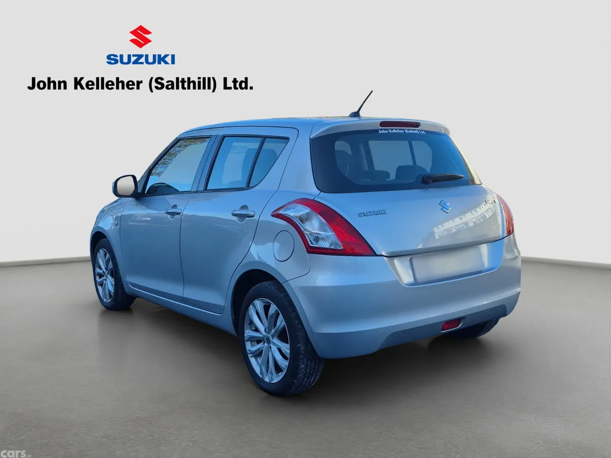 Suzuki Swift Hatchback, Petrol, 2014, Silver