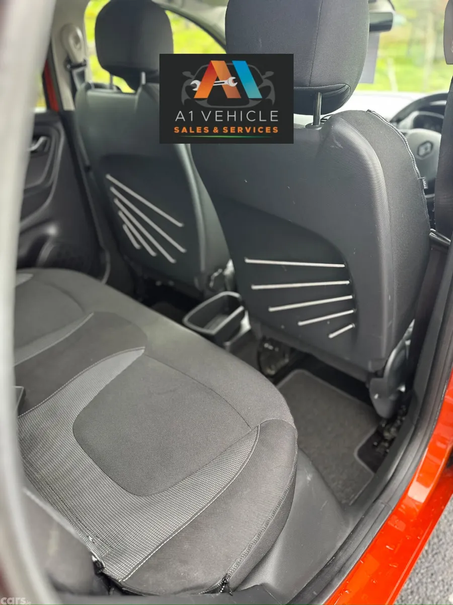 Renault Captur Hatchback, Diesel, 2016, Orange