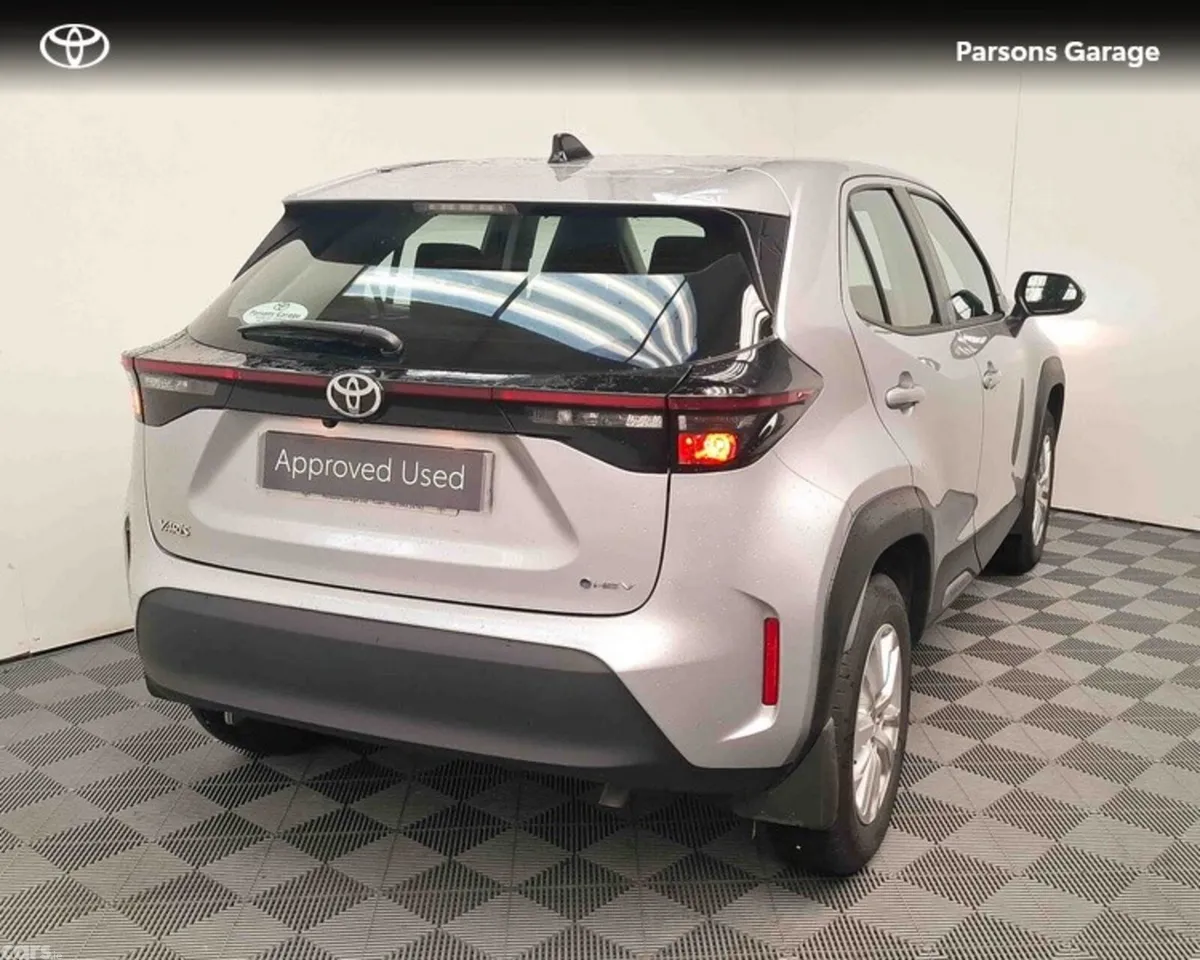 Toyota Yaris Cross Hatchback, Petrol Hybrid, 2026, Grey