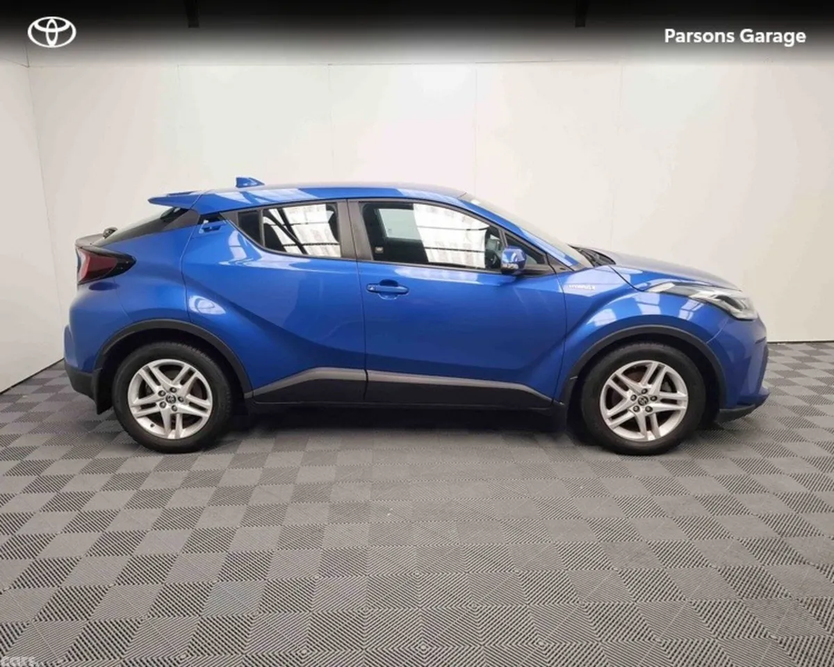 Toyota C-HR SUV, Petrol Hybrid, 2021, Blue