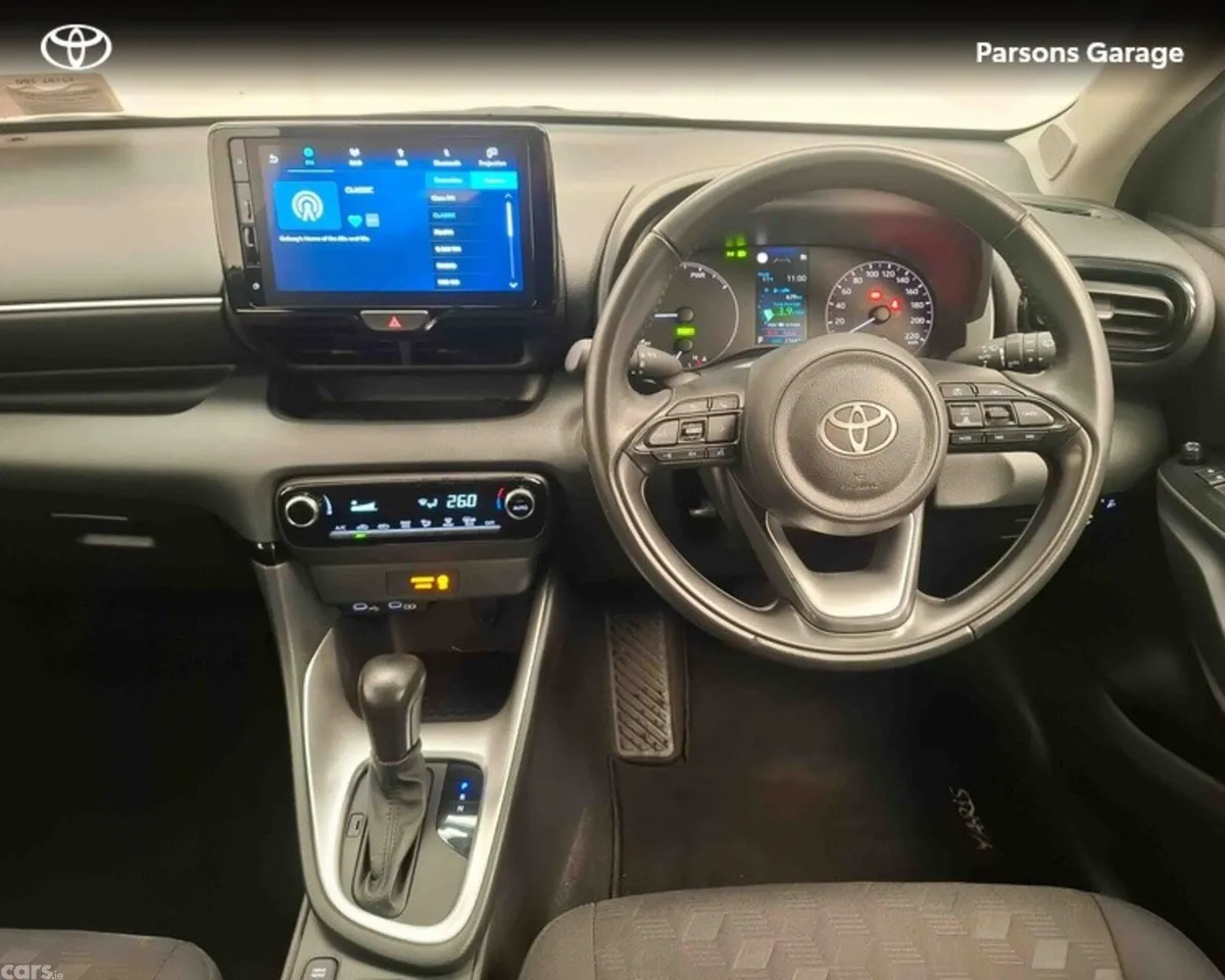 Toyota Yaris Hatchback, Petrol Hybrid, 2025, Silver