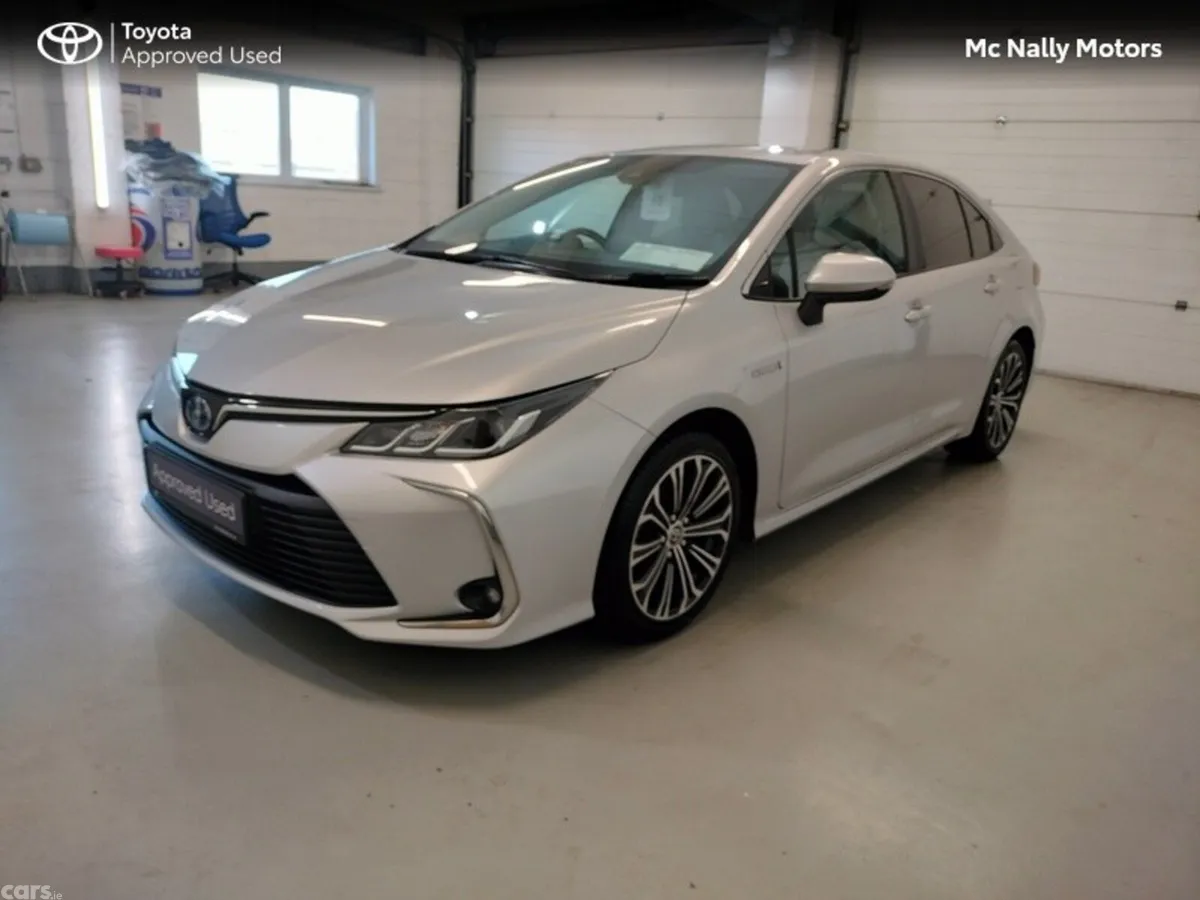 Toyota Corolla Saloon, Petrol Hybrid, 2022, Grey