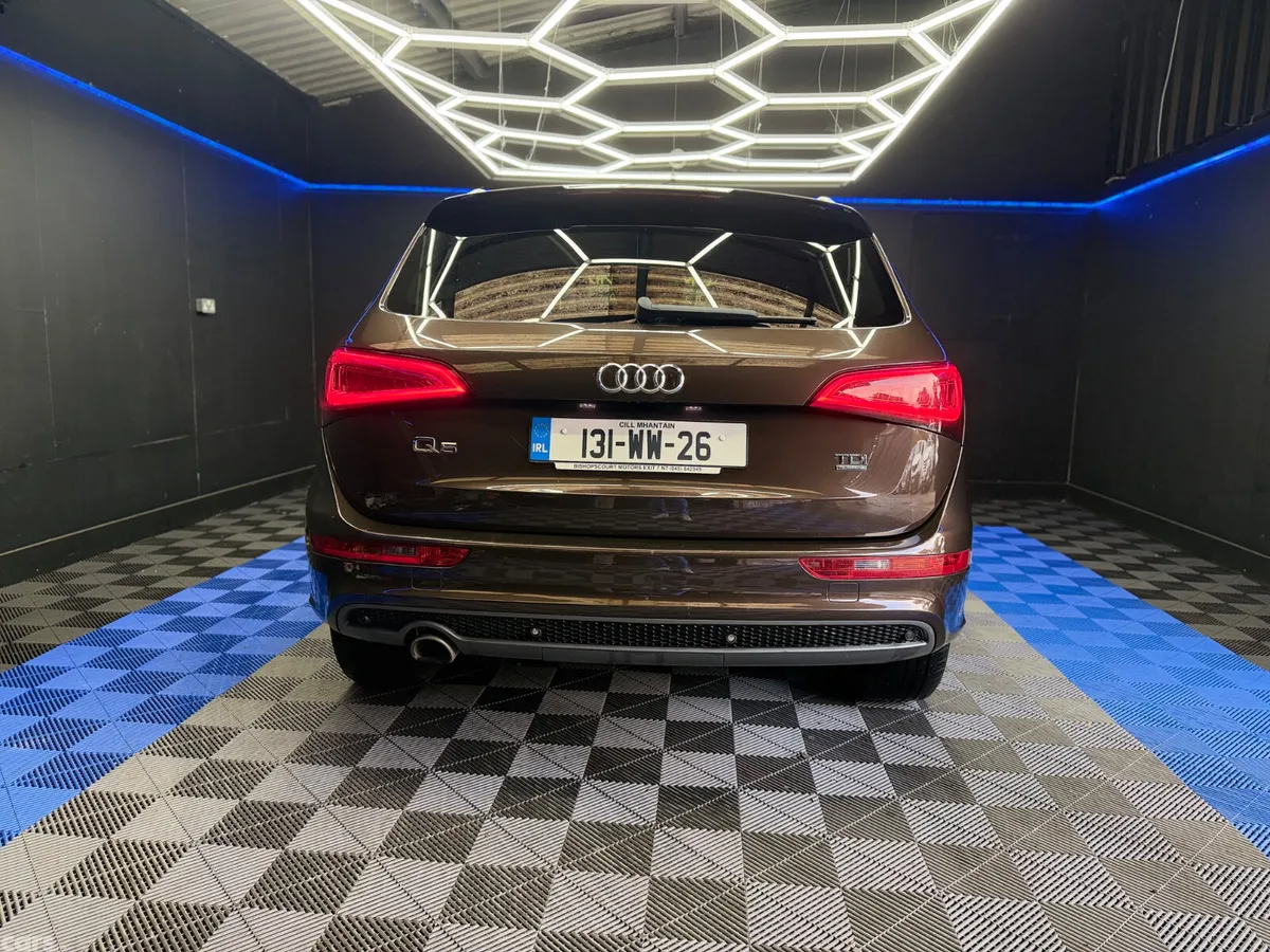 Audi Q5 SUV, Diesel, 2013, Brown