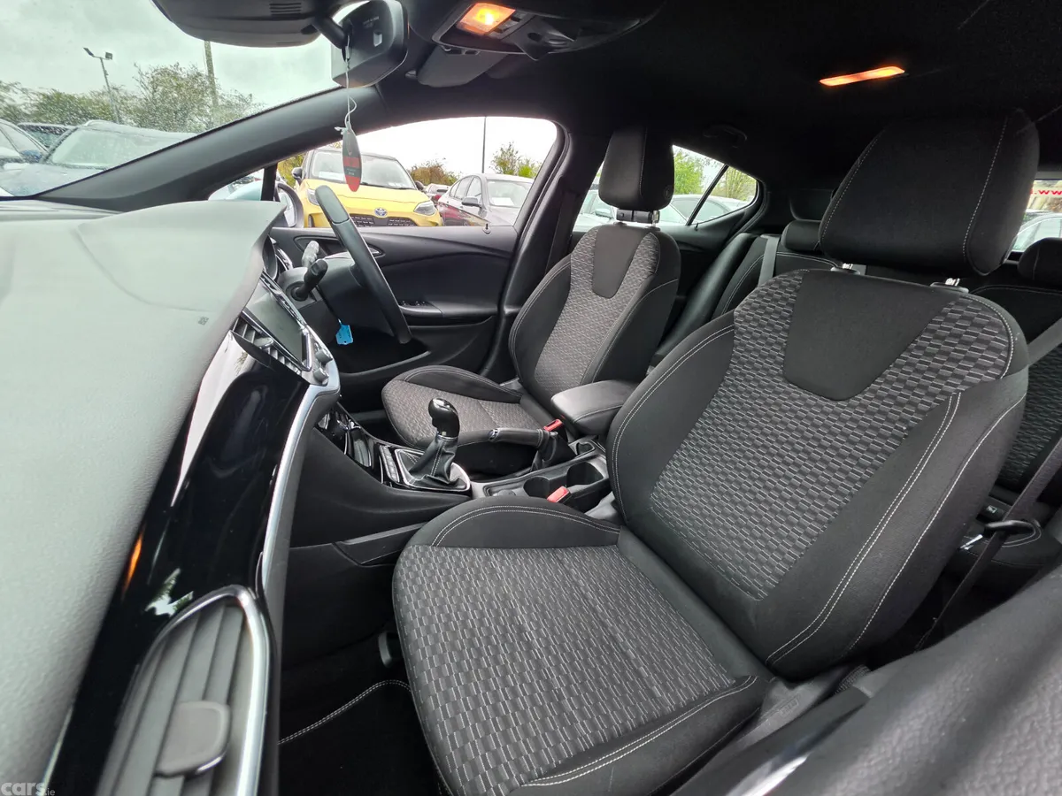 Opel Astra Hatchback, Petrol, 2016, Silver