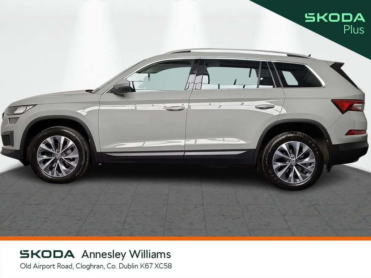 Skoda Kodiaq SUV, Petrol, 2023, Grey