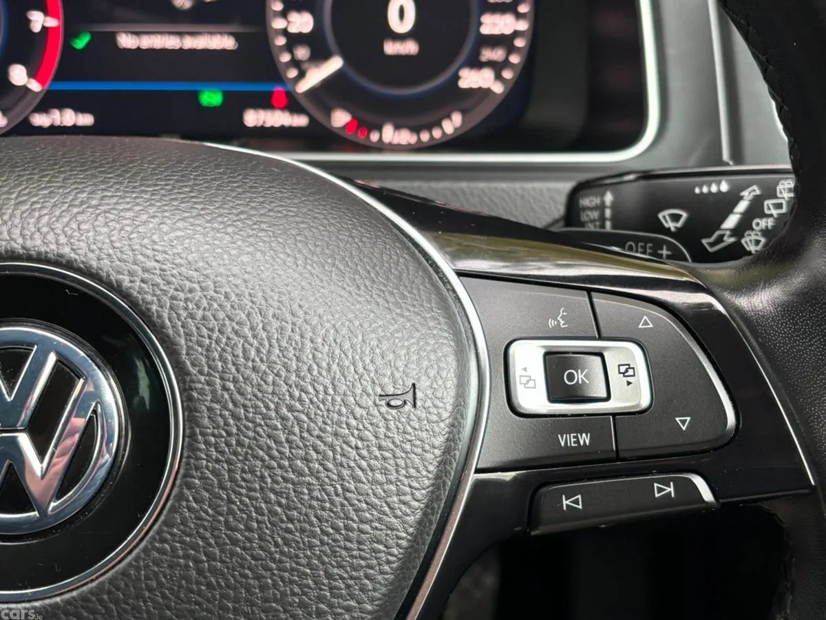 Volkswagen Golf Hatchback, Petrol, 2019, Grey