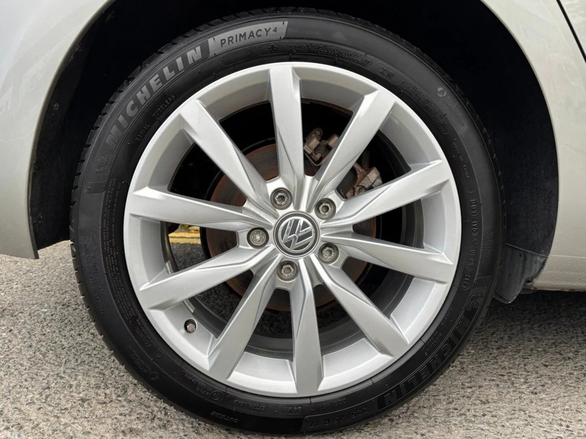 Volkswagen Golf Hatchback, Petrol, 2019, Grey
