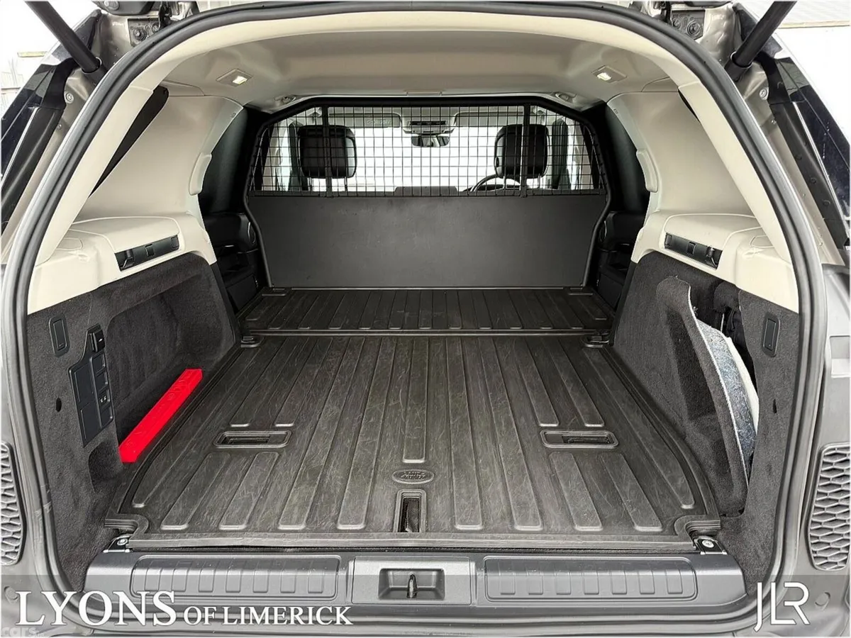 Land Rover Discovery SUV, Diesel, 2022, Grey