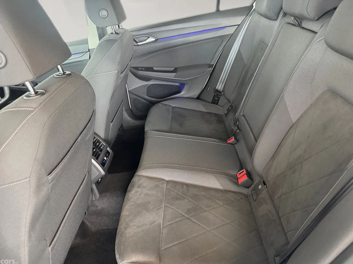 Volkswagen Golf Hatchback, Diesel, 2022, White