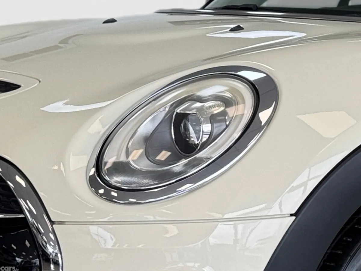 Mini Clubman Estate, Diesel, 2019, White