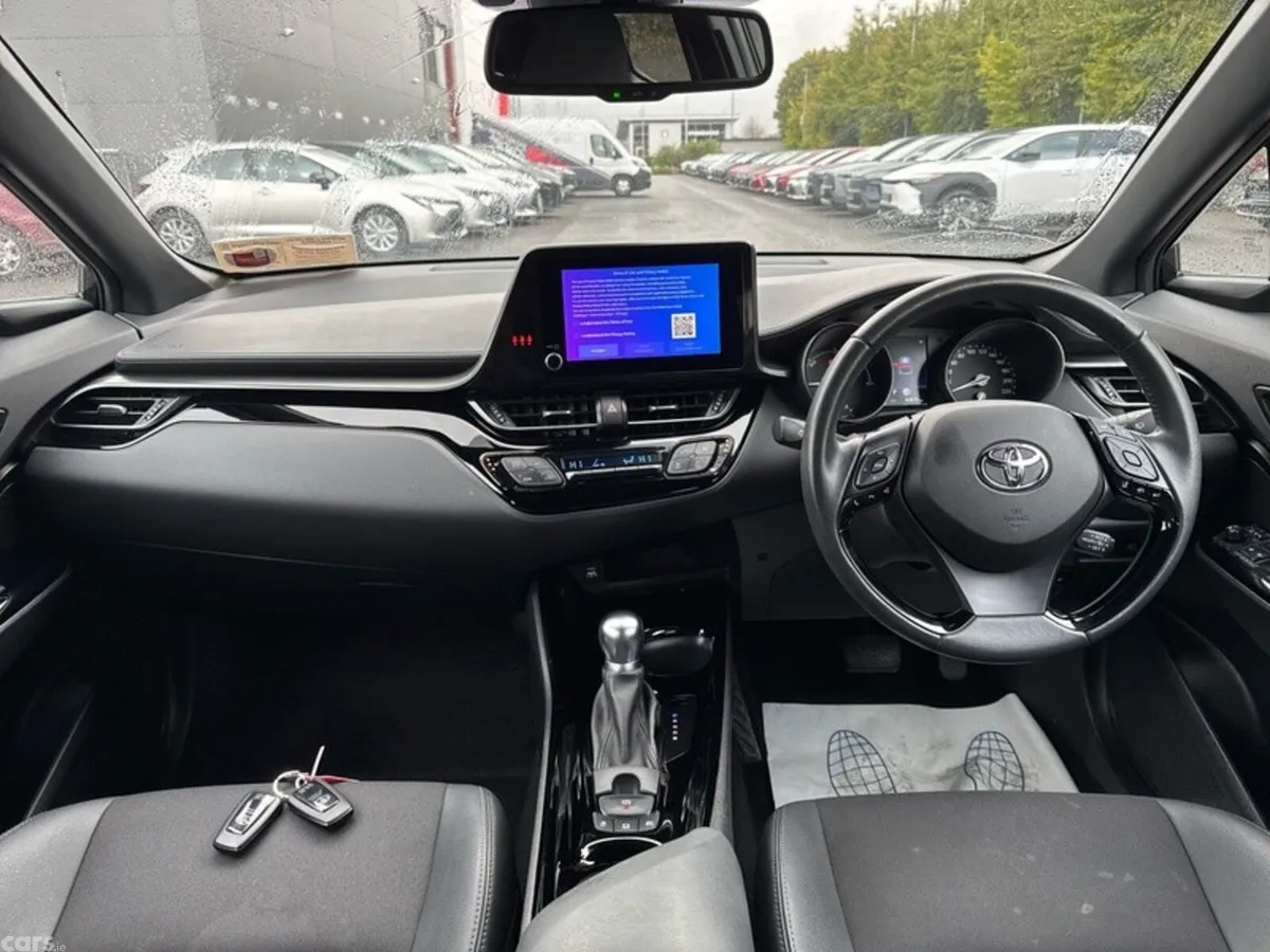 Toyota C-HR SUV, Petrol Hybrid, 2023, Black
