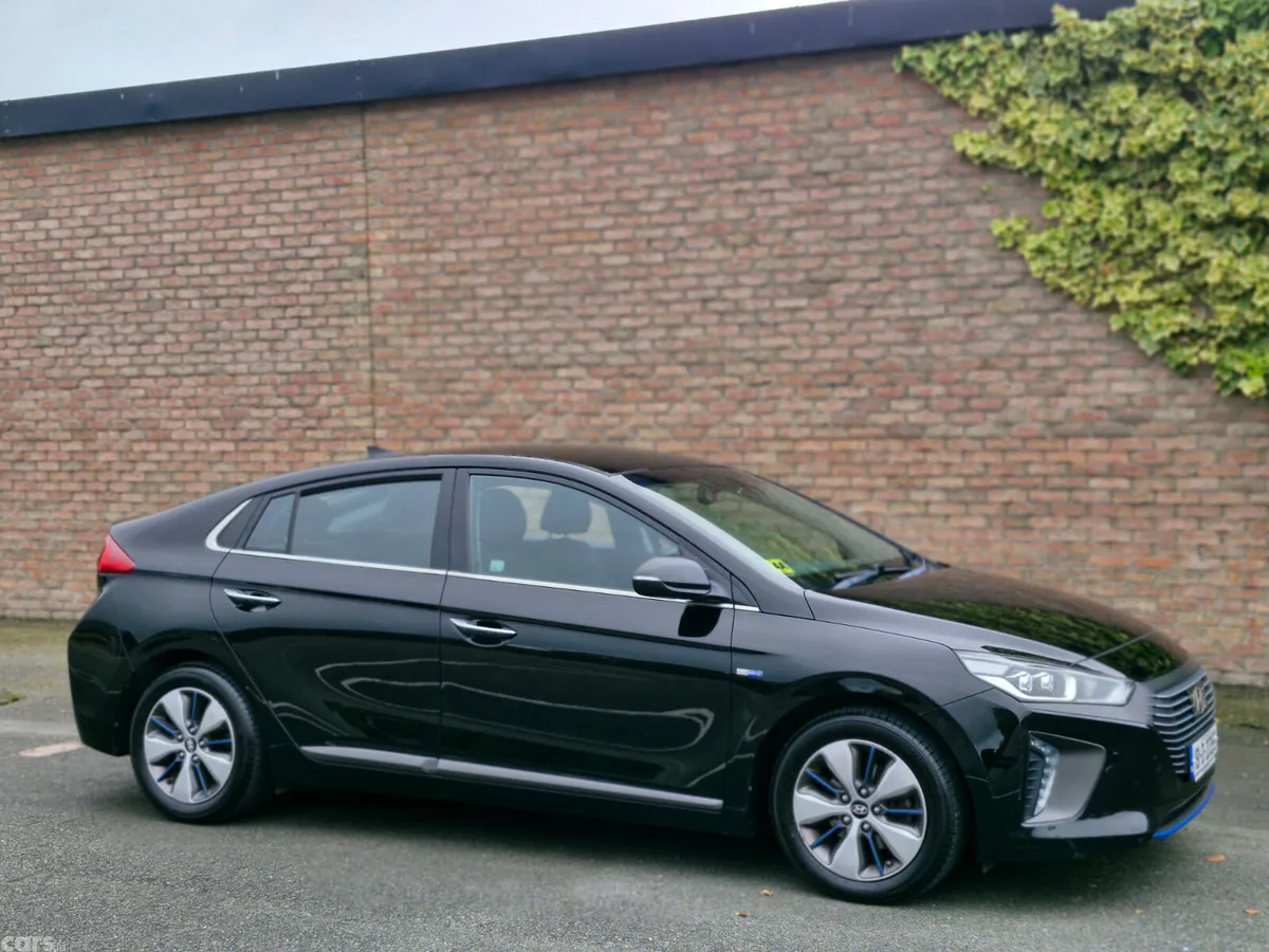Hyundai IONIQ Hatchback, Petrol Plug-in Hybrid, 2018, Black