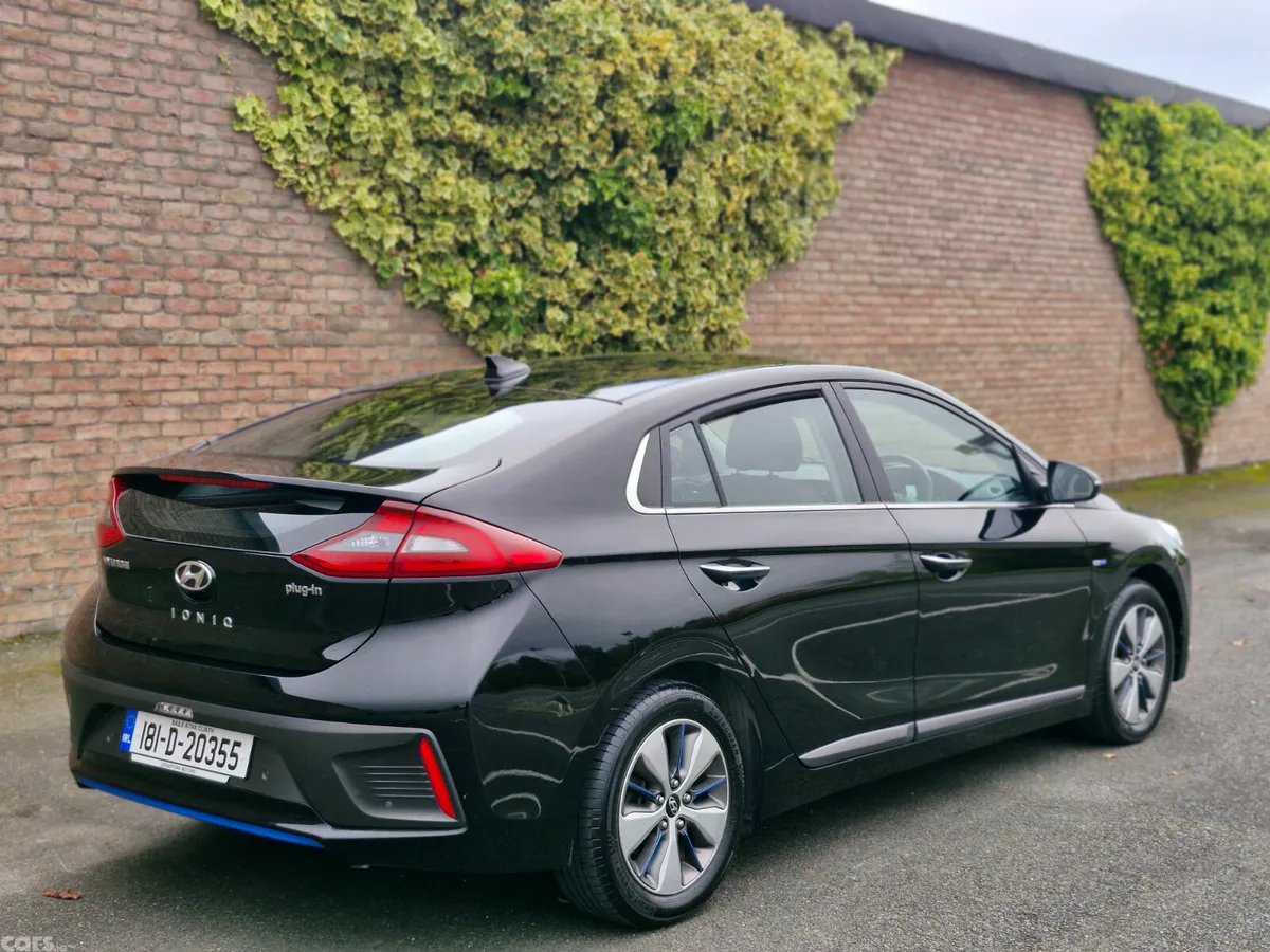 Hyundai IONIQ Hatchback, Petrol Plug-in Hybrid, 2018, Black