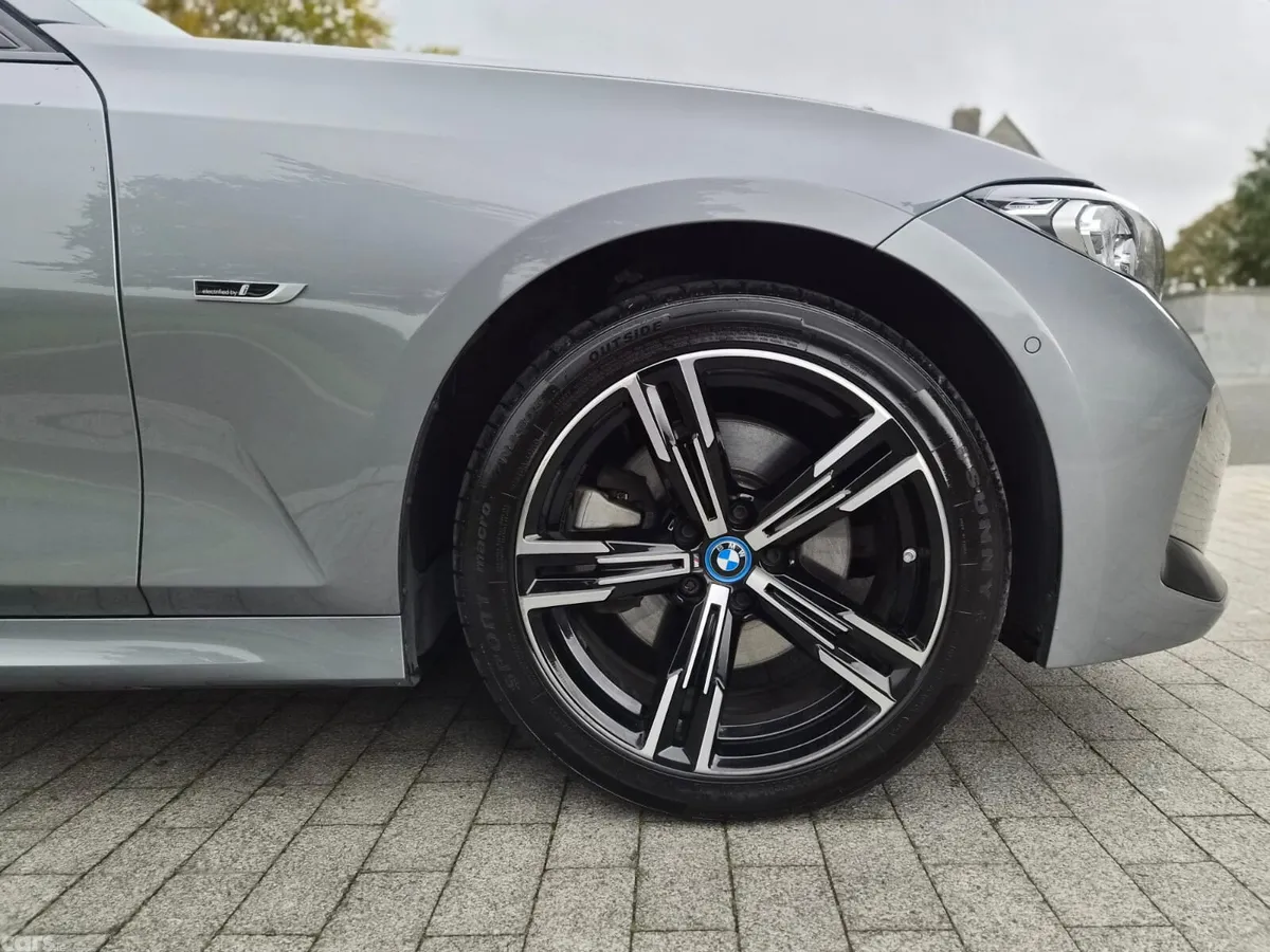 BMW 3-Series Saloon, Petrol Plug-in Hybrid, 2023, Grey