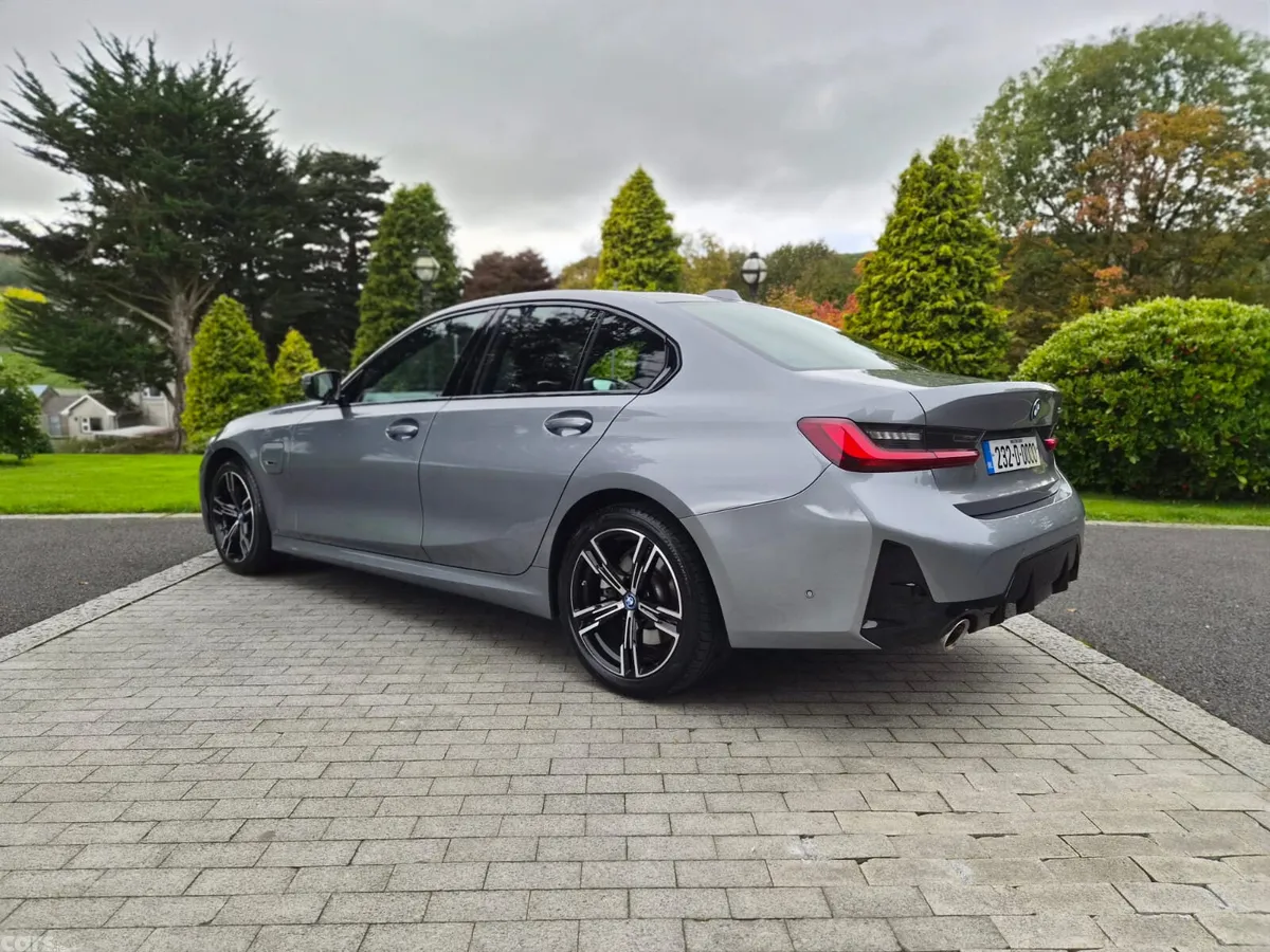 BMW 3-Series Saloon, Petrol Plug-in Hybrid, 2023, Grey