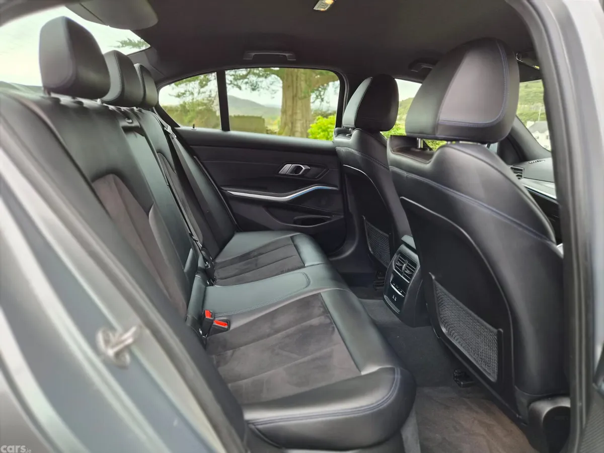 BMW 3-Series Saloon, Petrol Plug-in Hybrid, 2023, Grey