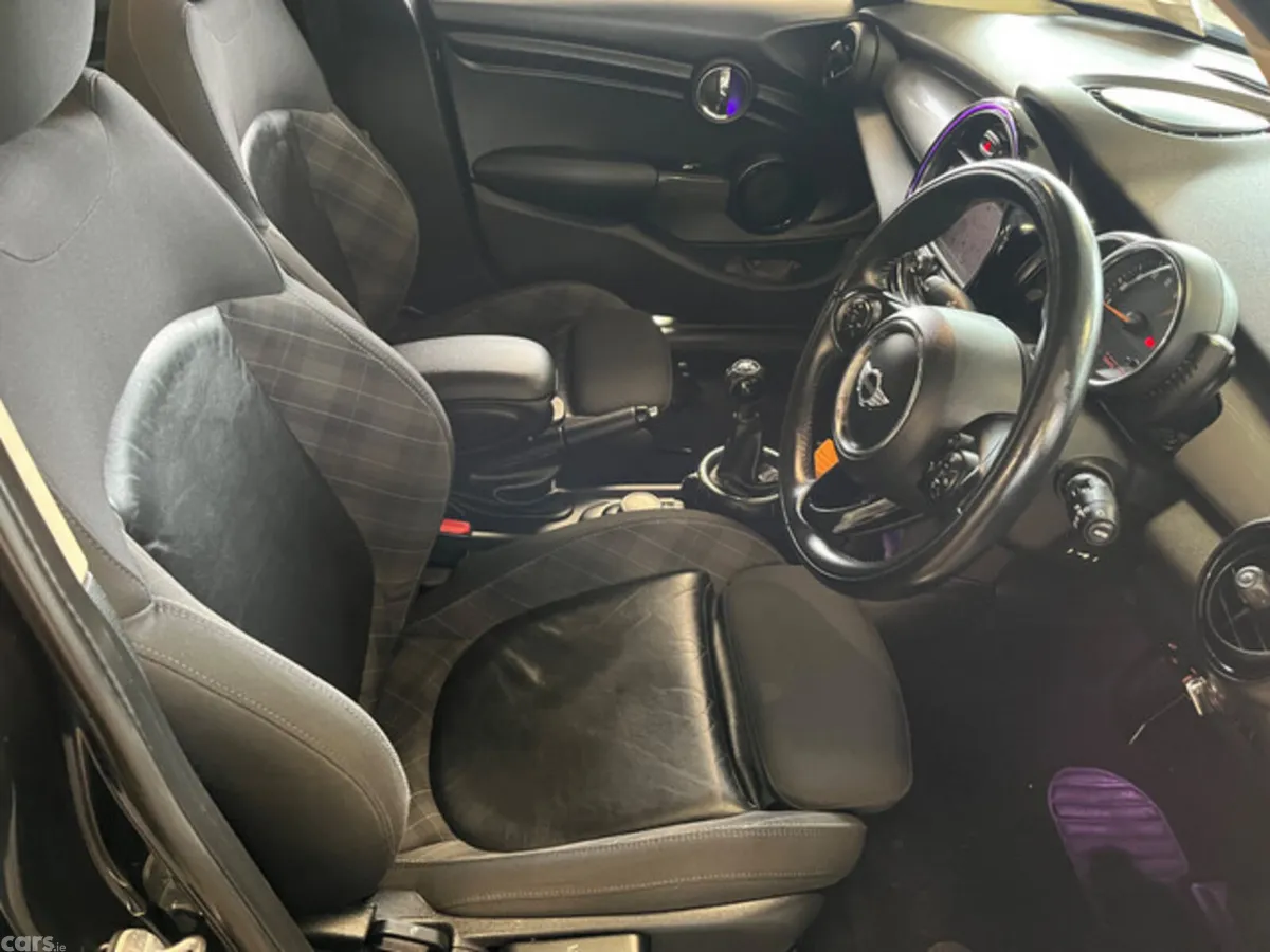 Mini Cooper Hatchback, Diesel, 2016, Black