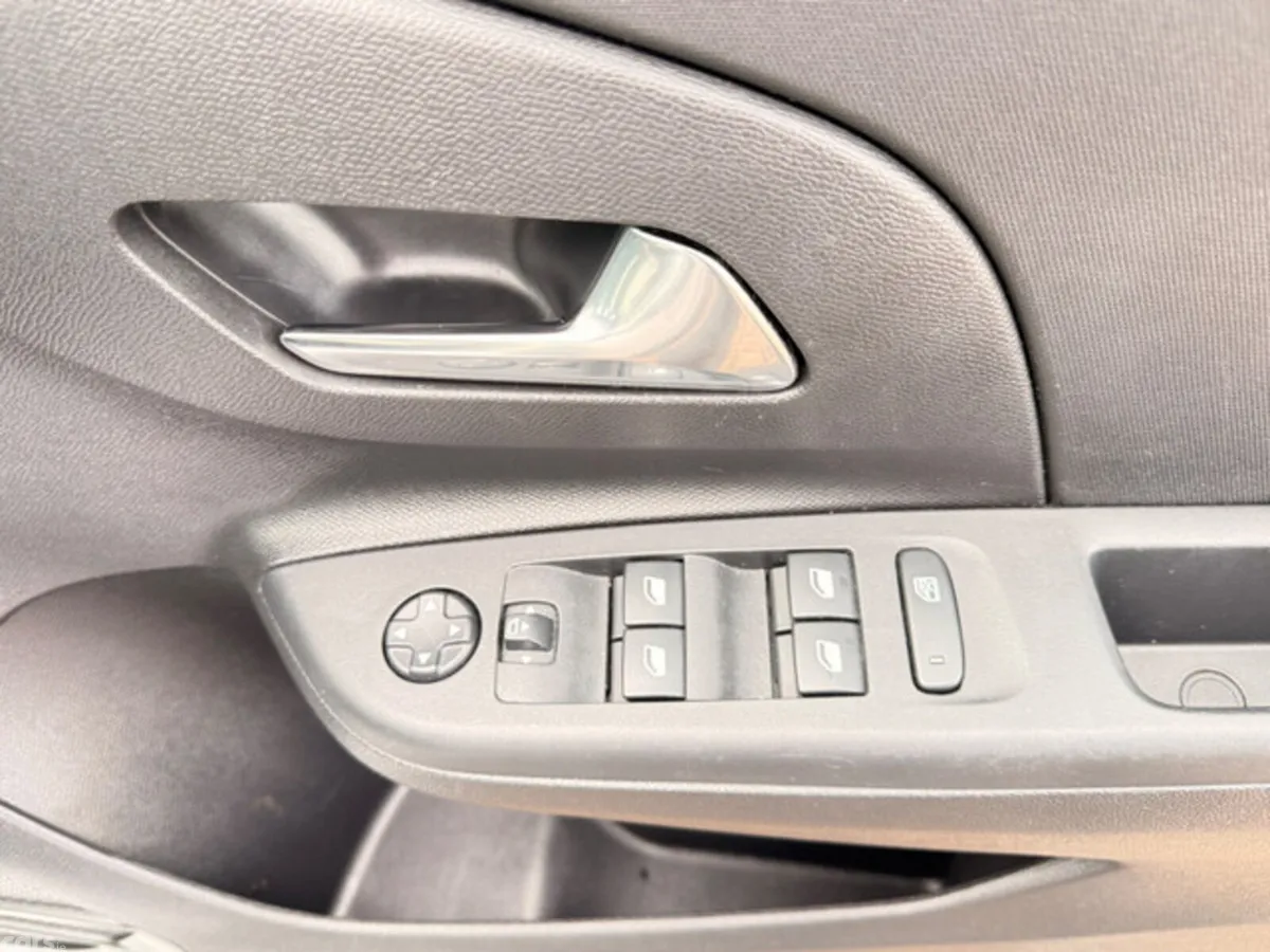Opel Corsa Hatchback, Petrol, 2024, Grey