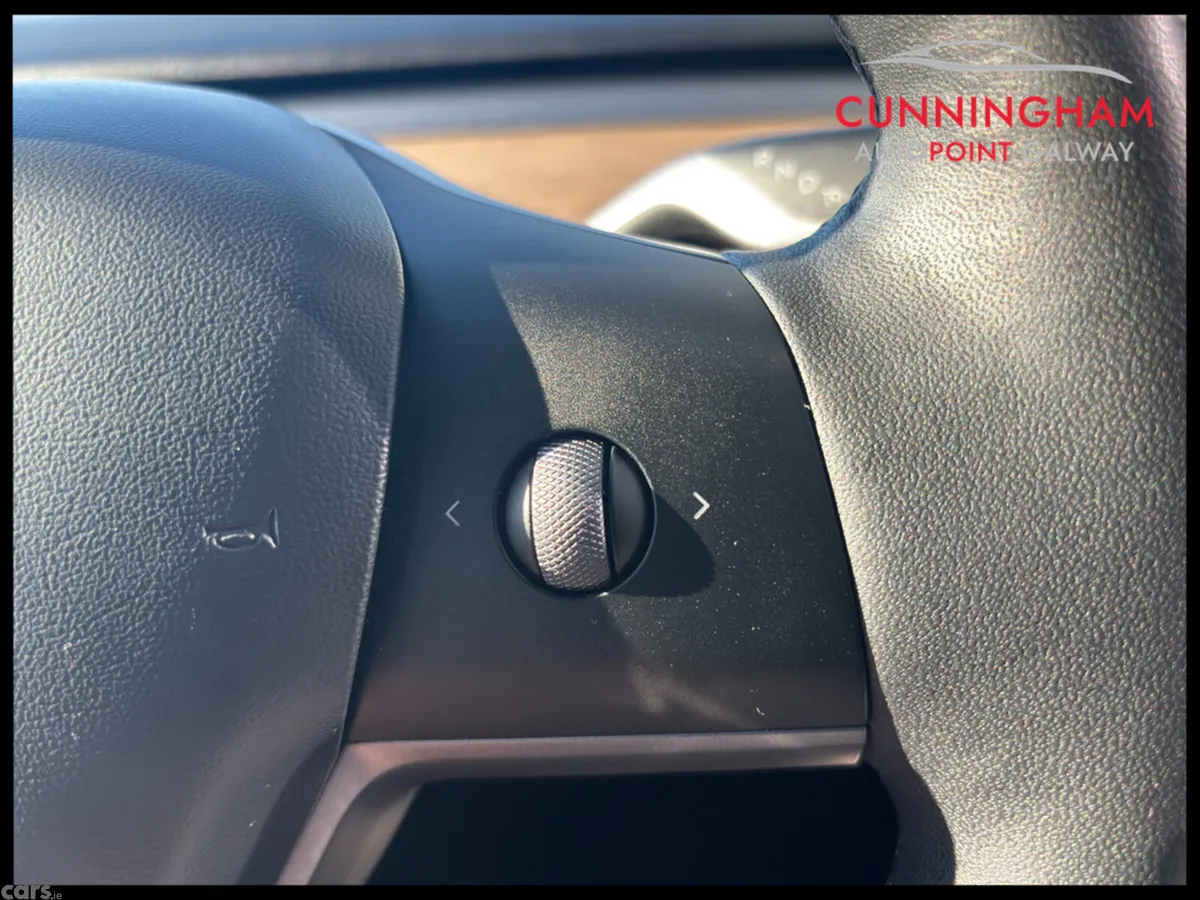 Tesla Model 3 Saloon, Electric, 2023, Red