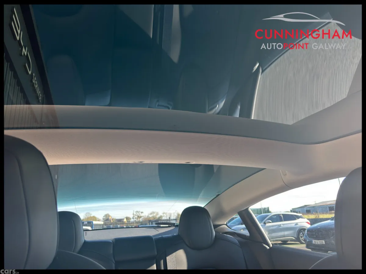 Tesla Model 3 Saloon, Electric, 2023, Red