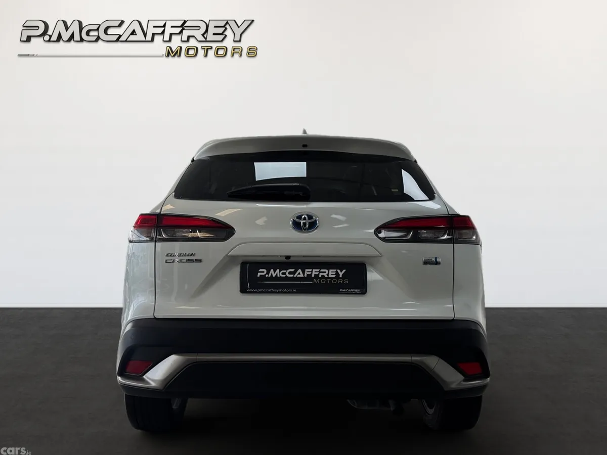 Toyota Corolla Cross SUV, Petrol Hybrid, 2023, White
