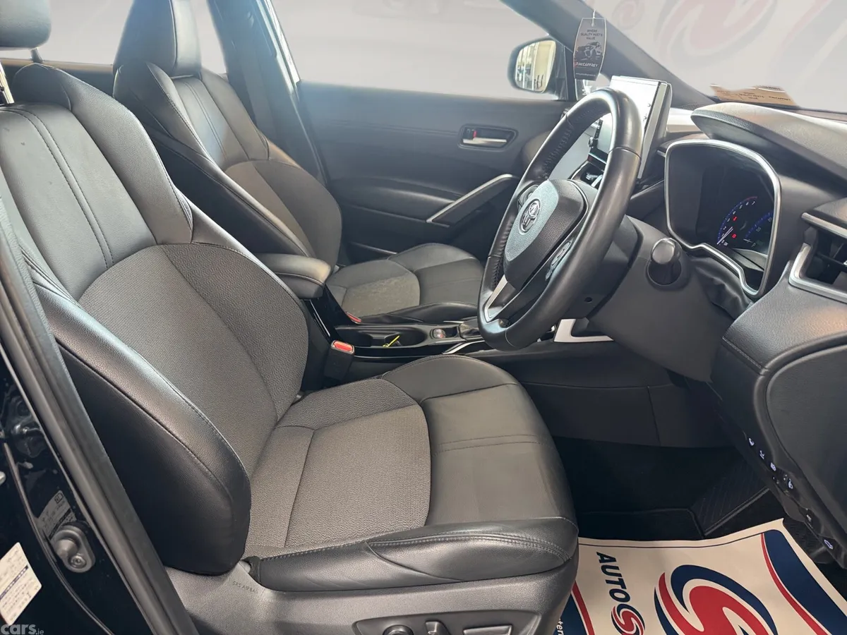 Toyota Corolla Cross SUV, Petrol Hybrid, 2023, Black