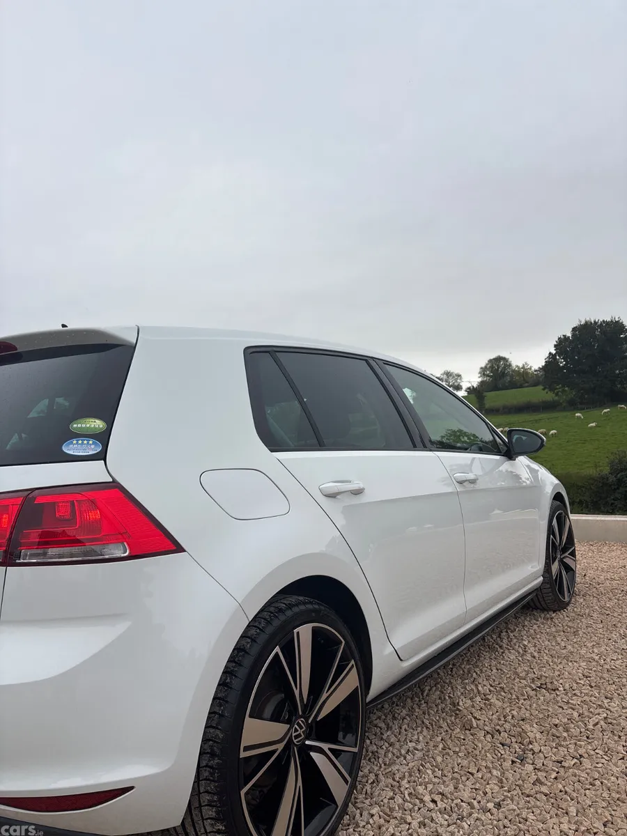 Volkswagen Golf Hatchback, Petrol, 2016, White