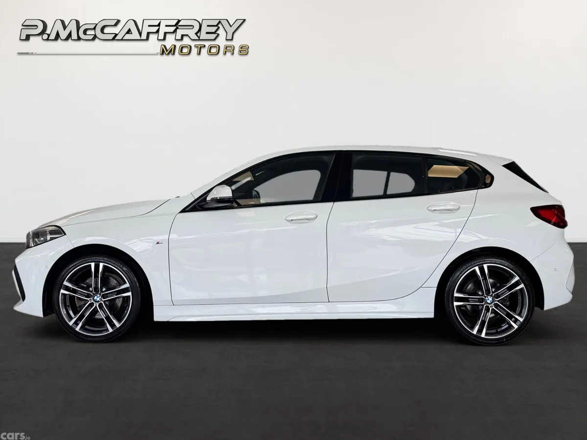 BMW 1-Series Hatchback, Diesel, 2021, White