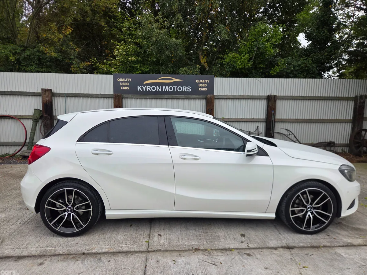Mercedes-Benz A-Class Hatchback, Petrol, 2015, White