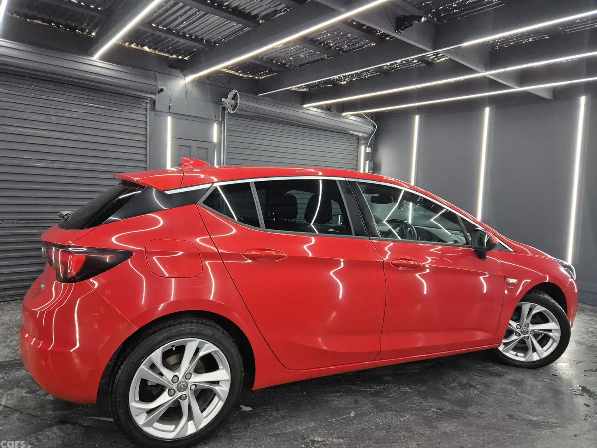 Opel Astra Hatchback, Diesel, 2018, Red
