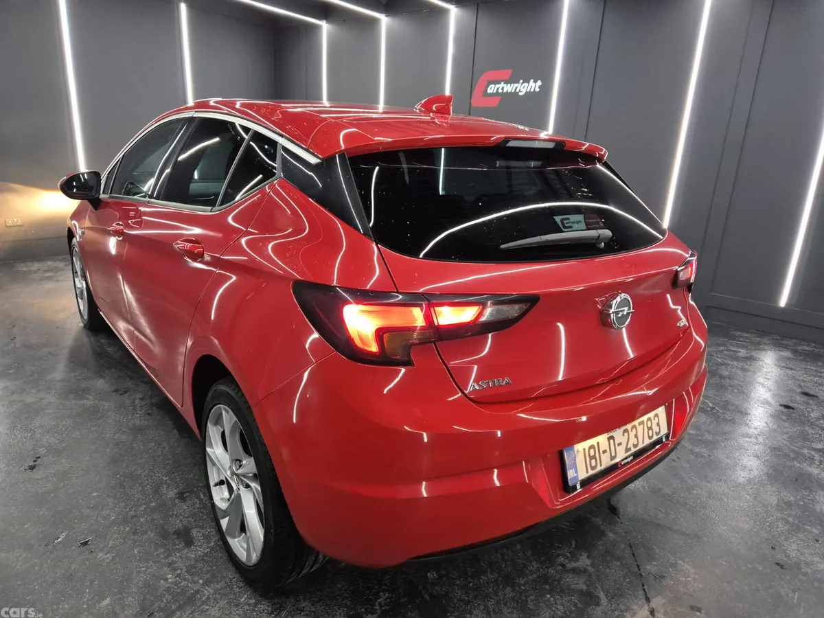 Opel Astra Hatchback, Diesel, 2018, Red