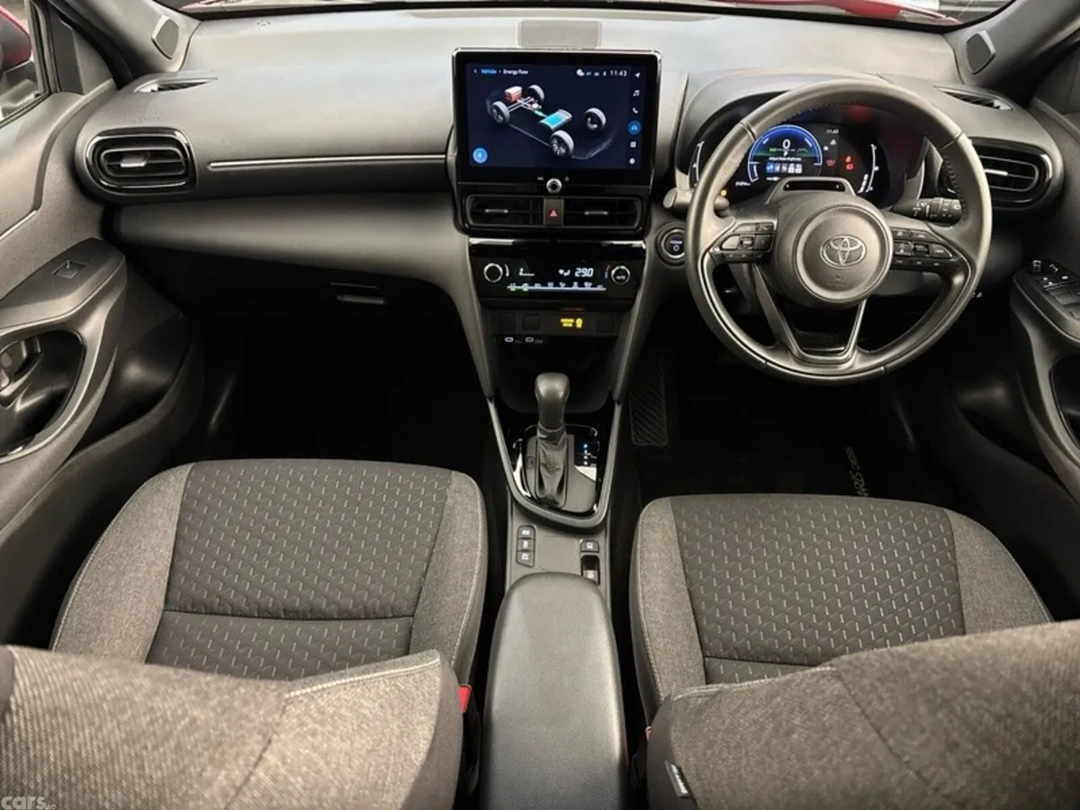 Toyota Yaris Cross Hatchback, Petrol Hybrid, 2026, Red