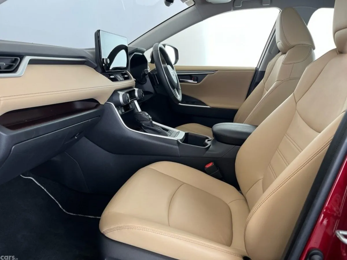 Toyota RAV4 SUV, Petrol Hybrid, 2025, Red