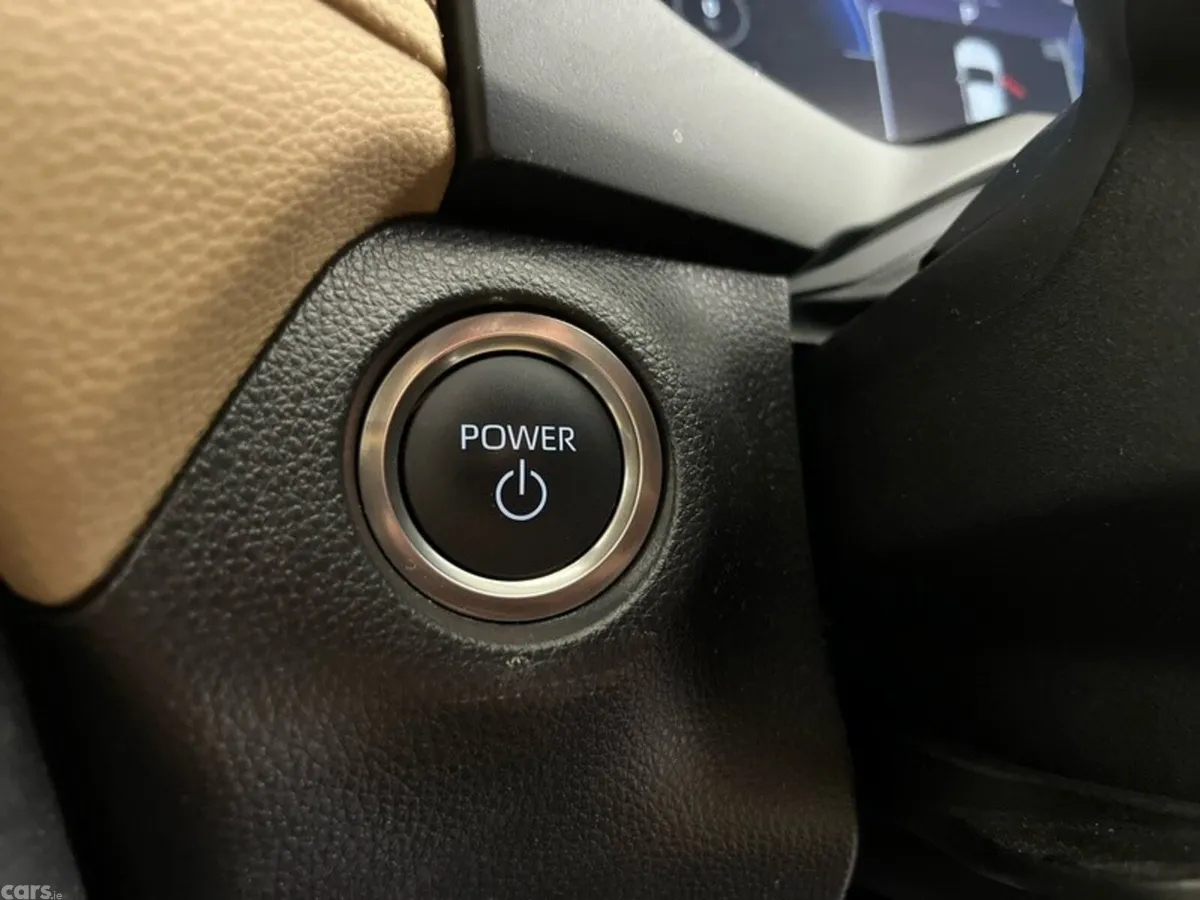 Toyota RAV4 SUV, Petrol Hybrid, 2025, Red