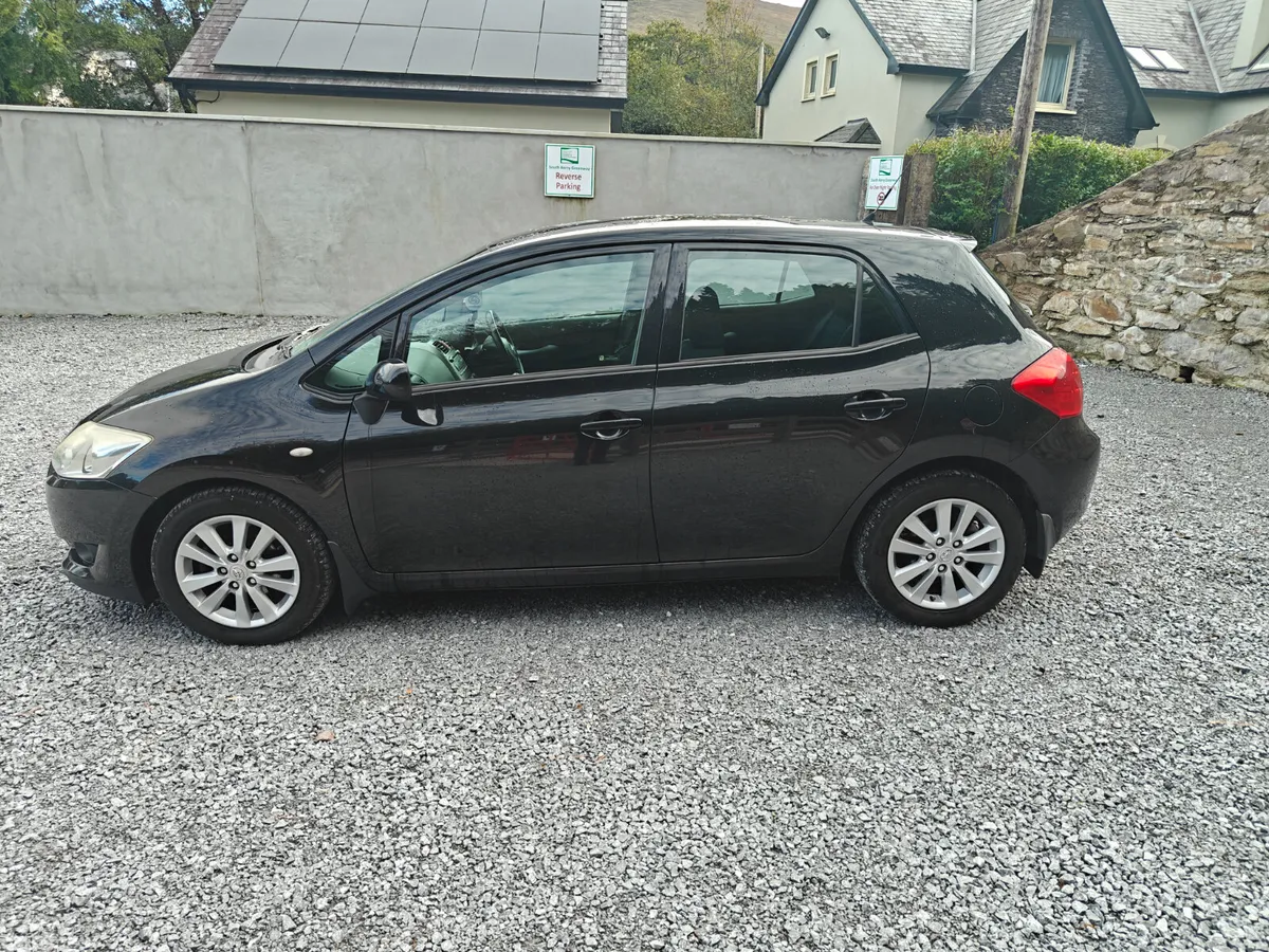 Toyota Auris Hatchback, Diesel, 2009, Black