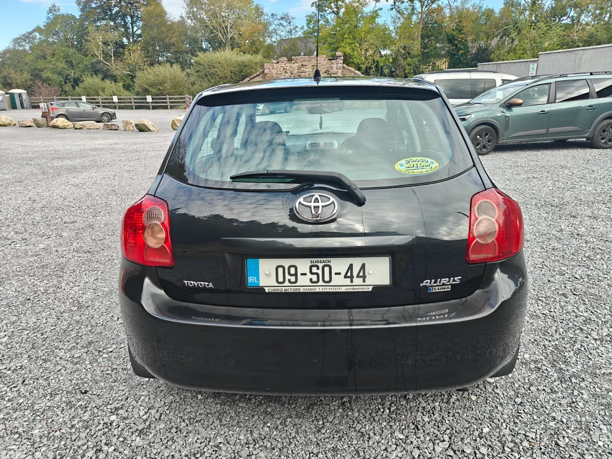 Toyota Auris Hatchback, Diesel, 2009, Black