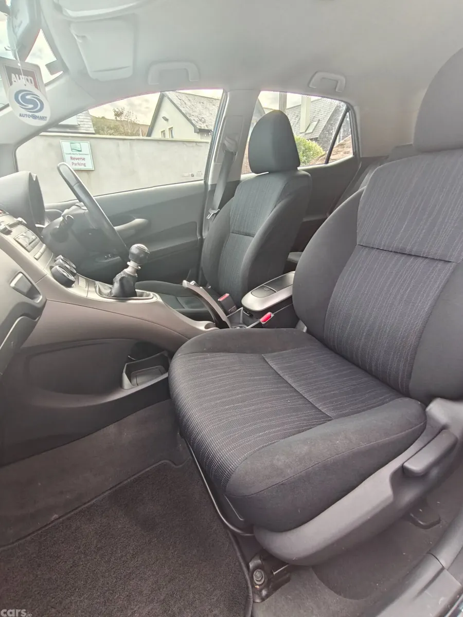 Toyota Auris Hatchback, Diesel, 2009, Black