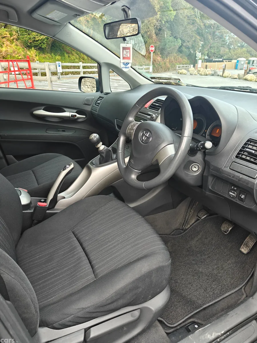 Toyota Auris Hatchback, Diesel, 2009, Black