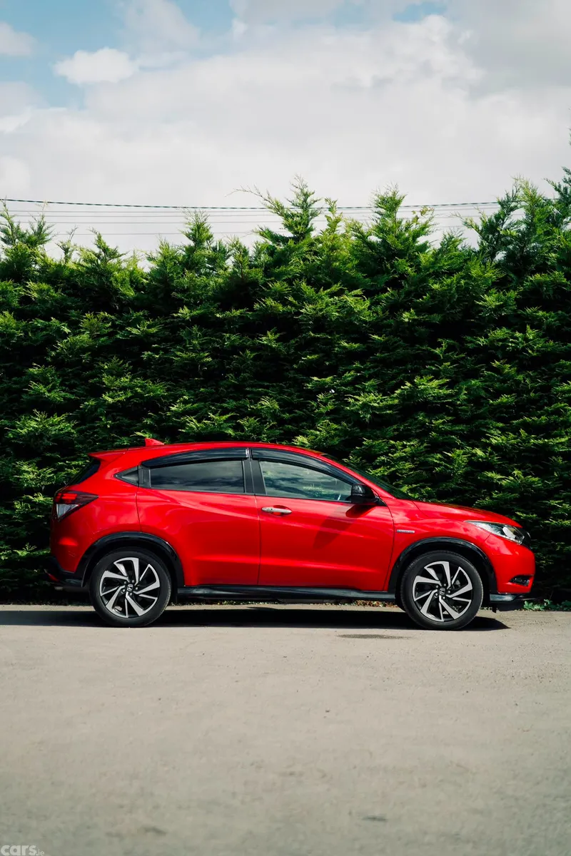 Honda Vezel Hatchback, Petrol Hybrid, 2017, Red