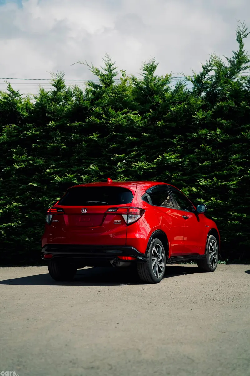Honda Vezel Hatchback, Petrol Hybrid, 2017, Red