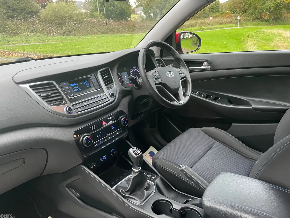 Hyundai Tucson SUV, Diesel, 2016, White